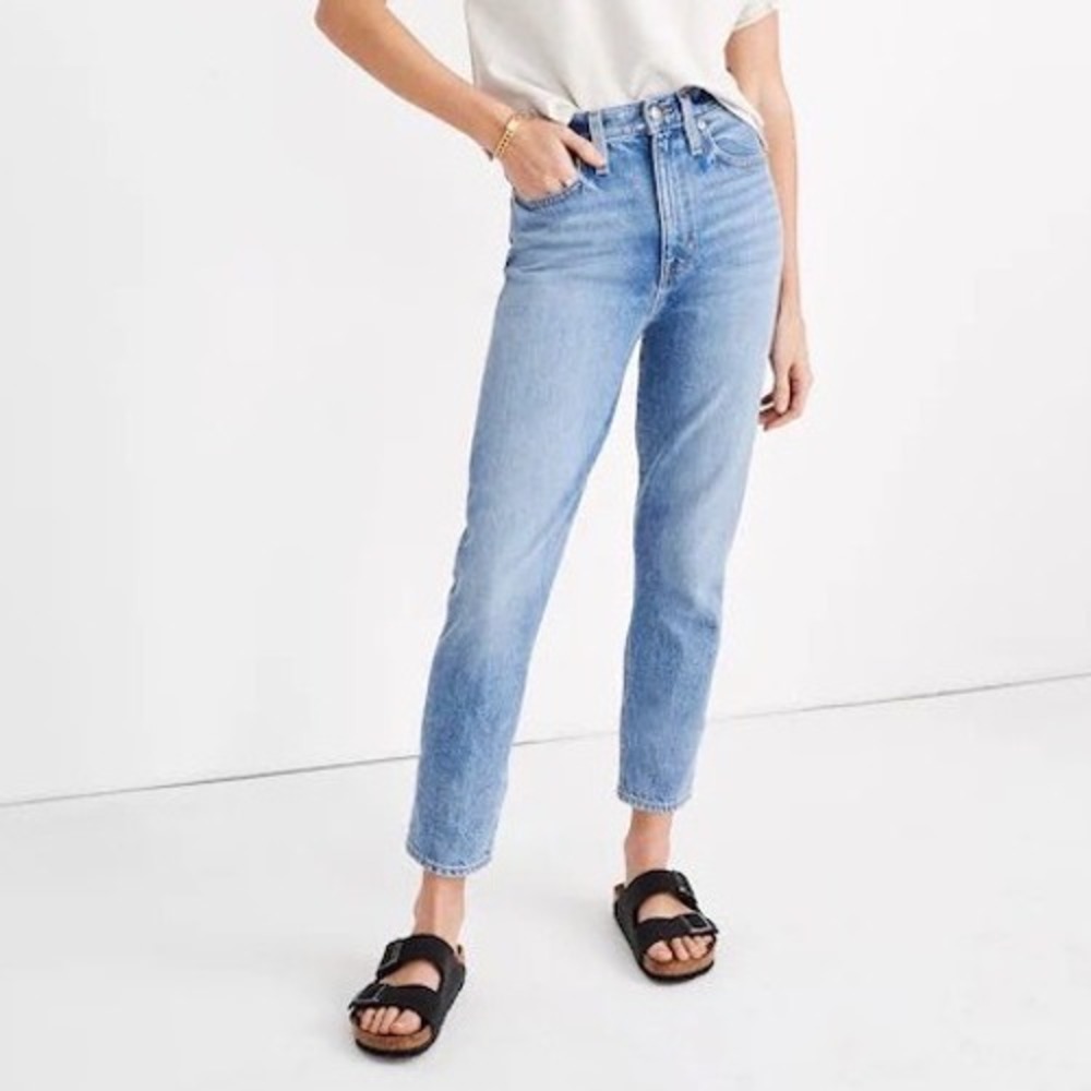 Madewell The Momjean Blue Distressed High Rise Tapered Leg Denim Jeans K9935 25